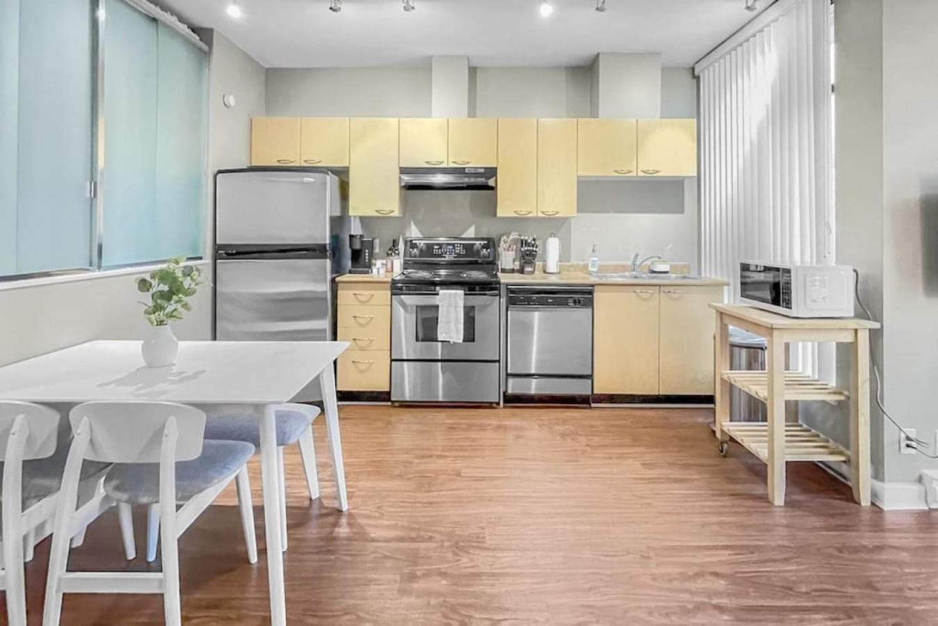 Top Floor Unit On Granville Strip Yaletown Area Vancouver Exteriör bild
